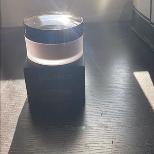 Laura Mercier medium deep loose setting powder